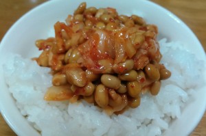 ご飯と納豆キムチ